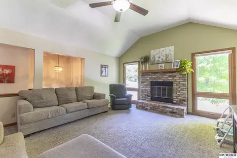 Living - 1005 Devon Dr, Papillion, NE 68046 photo 2 of 2