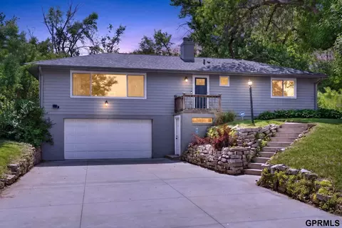 6223 Kansas Ave, Omaha, NE 68104
