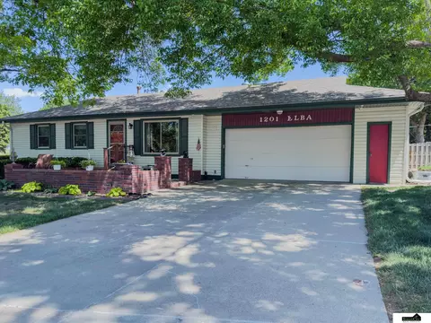 1201 Elba Ave, Lincoln, NE 68521
