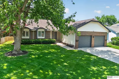 662 N 149 Ave, Omaha, NE 68154