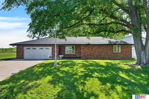 12101 N 126th St, Omaha, NE 68124