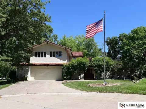 5606 S 126th Cir, Omaha, NE 68137