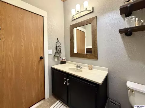 Bath - 410 S 7th St, Lyons, NE 68038 photo 6 of 8