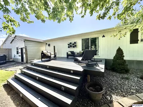 Exterior - 410 S 7th St, Lyons, NE 68038 photo 2 of 8