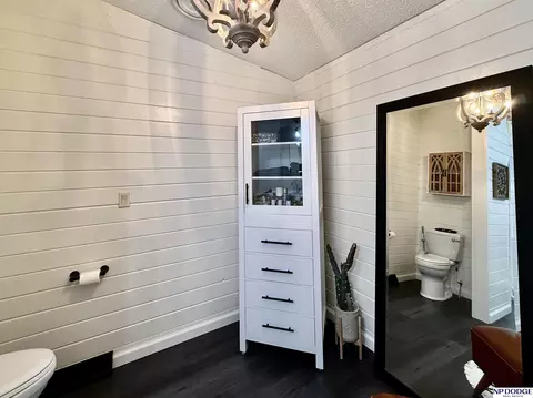Bath - 410 S 7th St, Lyons, NE 68038 photo 3 of 8
