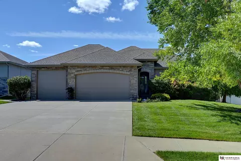 15213 Norwick Dr, Omaha, NE 68116