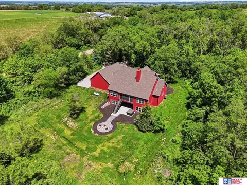 1210 Woodland Rd, Wahoo, NE 68066