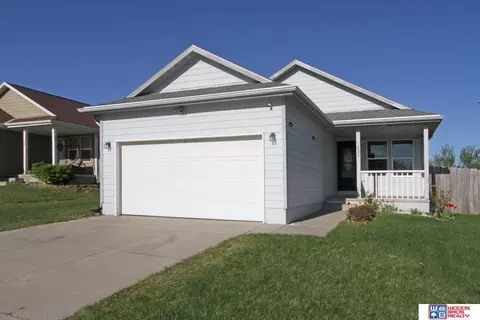 1833 NW 47th St, Lincoln, NE 68528