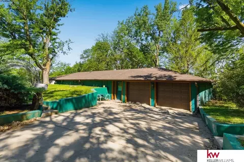 1206 Beaver Ct, Plattsmouth, NE 68048