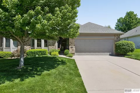 2337 N 133rd Cir, Omaha, NE 68164
