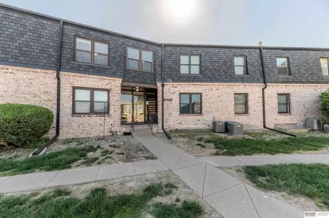 12780 Deauville Dr #306, Omaha, NE 68137