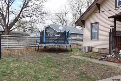 Exterior - 1003 N 14th St, Beatrice, NE 68310 photo 9 of 11