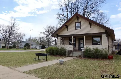 1003 N 14th St, Beatrice, NE 68310