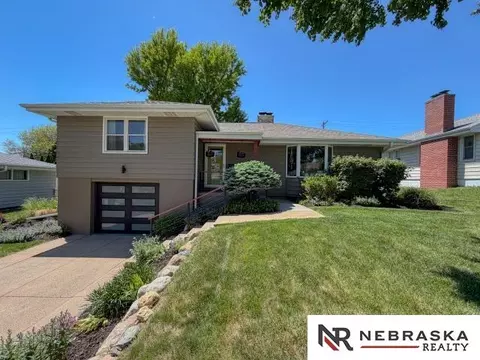 774 N 74th Ave, Omaha, NE 68114