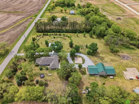 View/Area - 17879 S 68th St, Hickman, NE 68372 photo 5 of 9