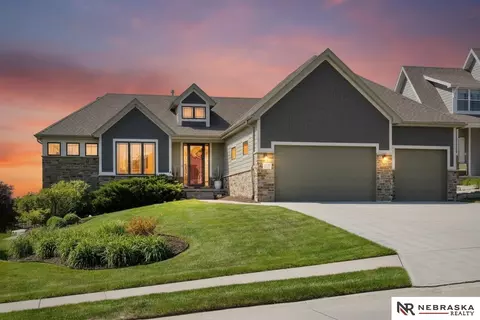 12319 Grebe St, Omaha, NE 68142