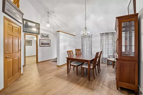 Dining - 2056 Platteview Dr, Cedar Creek, NE 68016 photo 3 of 4