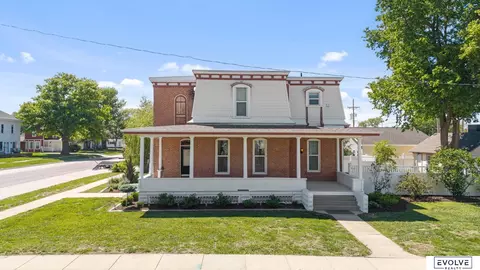 1802 Lincoln St, Blair, NE 68008