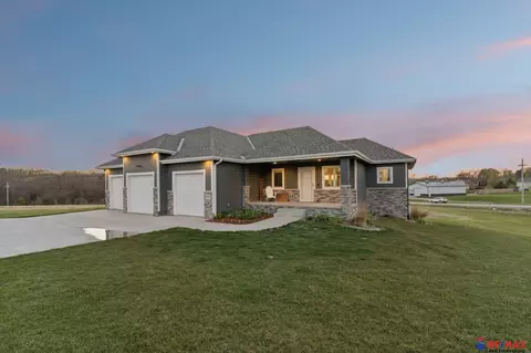 8443 Century Ct, Murray, NE 68409