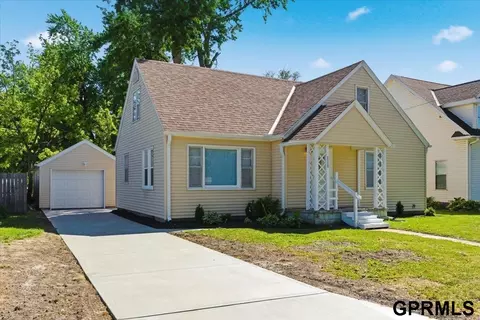 111 W Hudspith St, Valley, NE 68064