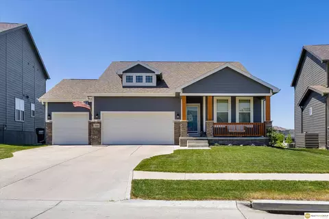 3806 S 205th St, Elkhorn, NE 68022