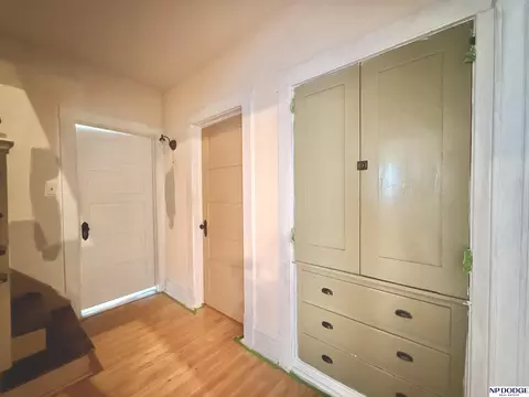 Entry Way - 310 Crystal St, Lyons, NE 68038 photo 5 of 10