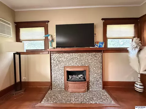 Living - 310 Crystal St, Lyons, NE 68038 photo 2 of 2