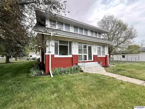 310 Crystal St, Lyons, NE 68038