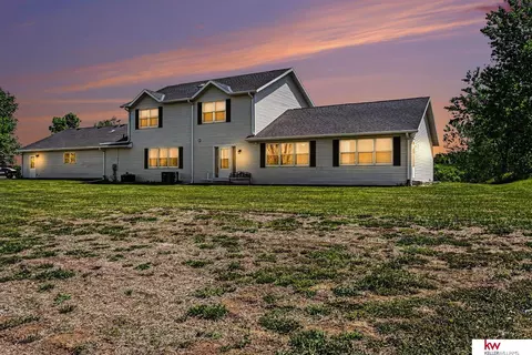 23441 Lincoln Rd, Gretna, NE 68028