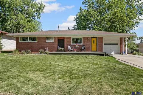 1831 Rancho Rd, Lincoln, NE 68502