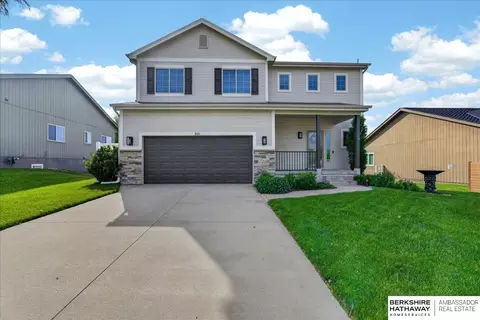 1616 N 209th St, Elkhorn, NE 68022