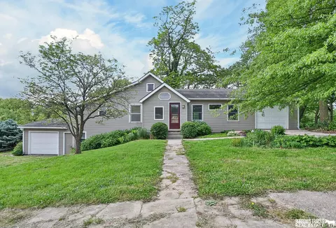1247 7th St, Pawnee City, NE 68420