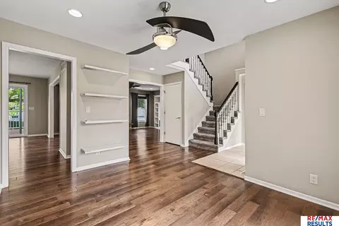 Entry Way - 604 2nd St, Waterloo, NE 68069 photo 2 of 2