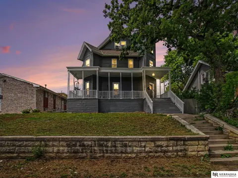 1124 S 29th St, Omaha, NE 68105