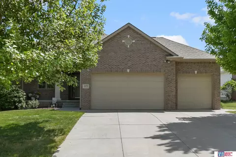 4630 S 86th Ct, Lincoln, NE 68526