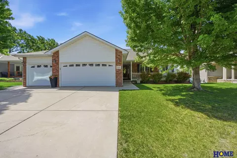 5431 N 12th St, Lincoln, NE 68521