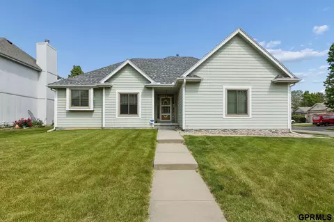 4805 N 135th Ave, Omaha, NE 68164
