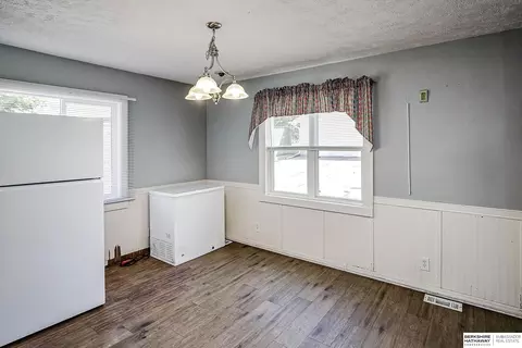 Dining - 2616 Edwards St, Bellevue, NE 68005 photo 1 of 1