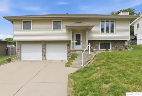 2162 N 124th Avenue Cir, Omaha, NE 68164