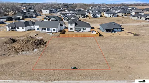 2301 Battle Creek Rd, Lincoln, NE 68520