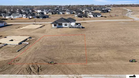2121 S 96 St, Lincoln, NE 68520
