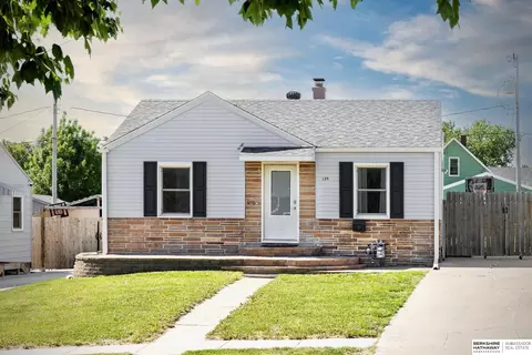 4129 N St, Omaha, NE 68107