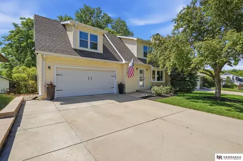5439 S 32nd St, Lincoln, NE 68516