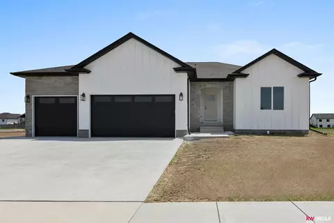 1001 W Santa Clara St, Lincoln, NE 68523