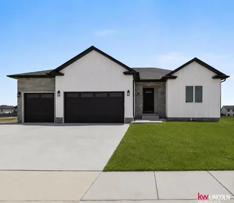 1001 W Santa Clara St, Lincoln, NE 68523