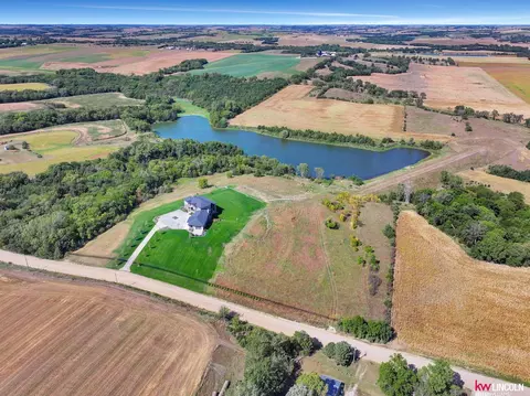 2880 County Road A, Valparaiso, NE 68065
