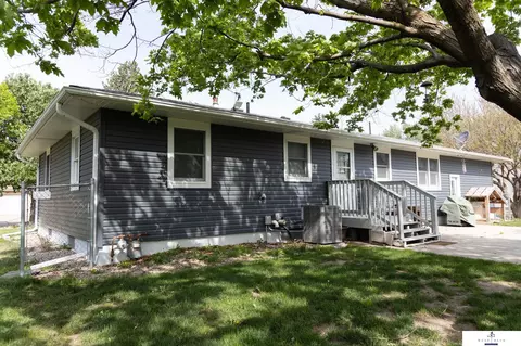 Exterior - 625 2nd St, Hampton, NE 68843 photo 10 of 11