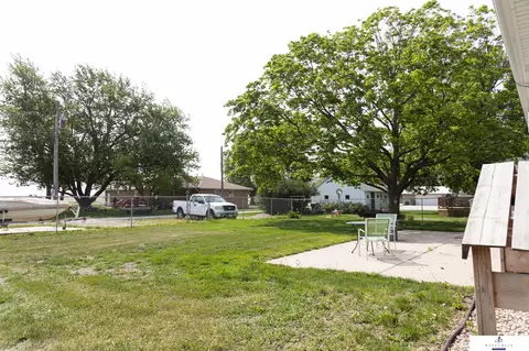 Exterior - 625 2nd St, Hampton, NE 68843 photo 9 of 11