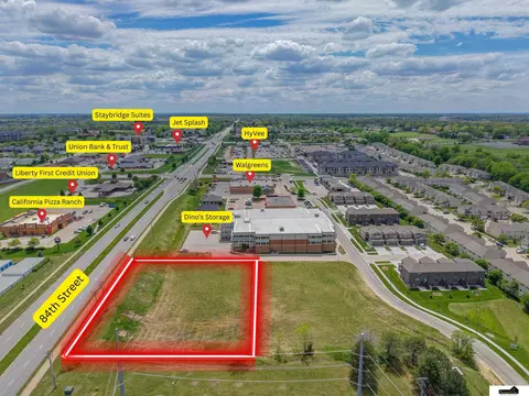 8330 Colby Ct, Lincoln, NE 68505