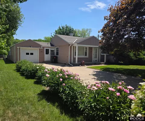 1231 Main St, North Bend, NE 68649